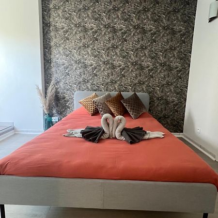 House Of Spa Privatif - Jaccuzi Et Sauna Livry-Gargan Exterior foto